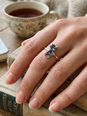 London Blue Topaz Mystical Cat Ring Silver Tone Copper